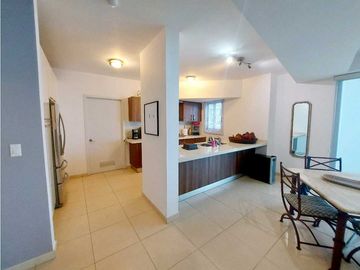 VENTA APARTAMENTO CON VISTA AL MAR EN PUNTA PACFICA PH OASIS