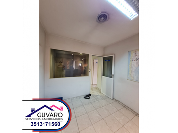 Se Vende Imponente Local en Alberdi de 2 Plantas
