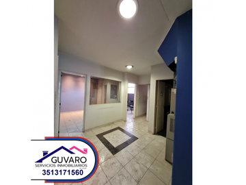 Se Vende Imponente Local en Alberdi de 2 Plantas
