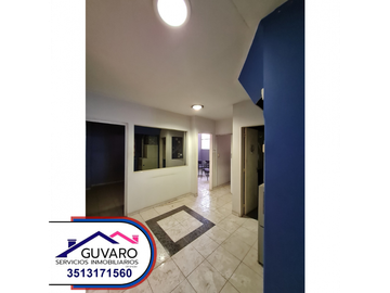 Se Vende Imponente Local en Alberdi de 2 Plantas