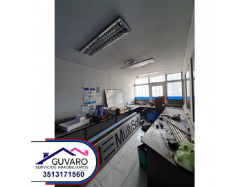 Se Vende Imponente Local en Alberdi de 2 Plantas