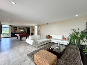 CASA DE VENTA EN CUMBAYA