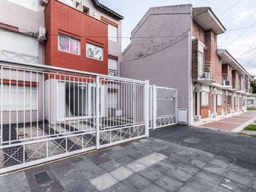 Duplex en venta en Lanus Oeste