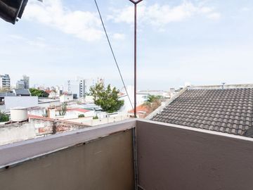 Departamento Tipo Casa en venta en Lanus Oeste