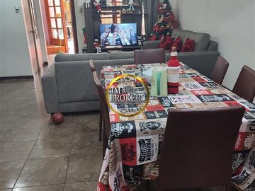Casa en Venta en pasaje coronel mariano necochea 5571