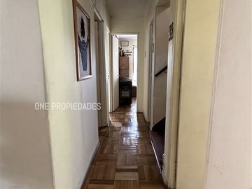 Casa en Venta en Cerca de Apumanque | Casa en Venta 4D3B | Las Condes | One Propiedades