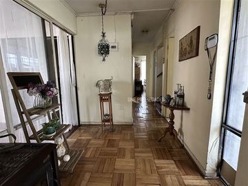 Casa en Venta en Cerca de Apumanque | Casa en Venta 4D3B | Las Condes | One Propiedades