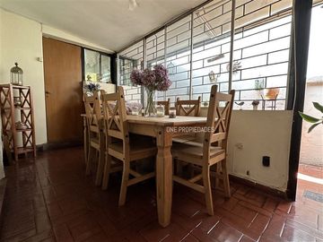 Casa en Venta en Cerca de Apumanque | Casa en Venta 4D3B | Las Condes | One Propiedades
