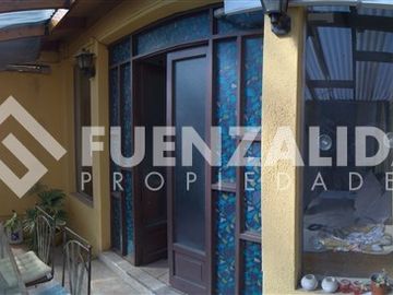 Casa en Venta en Villa Santa Carolina