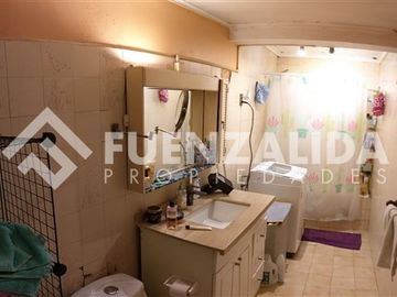Casa en Venta en Villa Santa Carolina