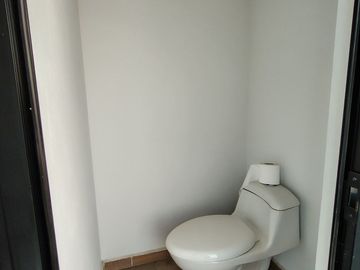 CASA EN VENTA EN VALLE IMPERIAL