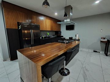 CASA EN VENTA EN VALLE IMPERIAL