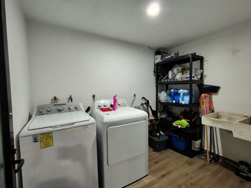 CASA EN VENTA EN VALLE IMPERIAL