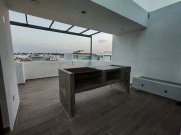 CASA EN VENTA EN VALLE IMPERIAL