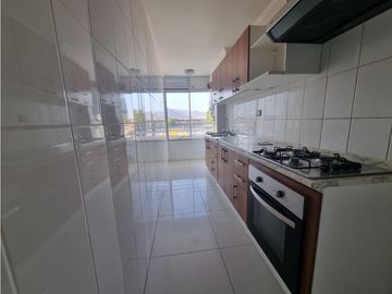 EN VENTA DPTO EN  OVIEDO CAVADA  2D 2B