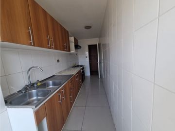 EN VENTA DPTO EN  OVIEDO CAVADA  2D 2B