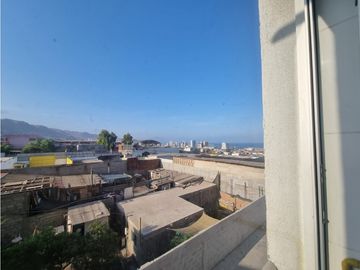 EN VENTA DPTO EN  OVIEDO CAVADA  2D 2B
