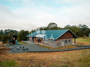 Parcela en Venta en A solo 4.3km de Puerto Varas. Tranquilidad y conectividad