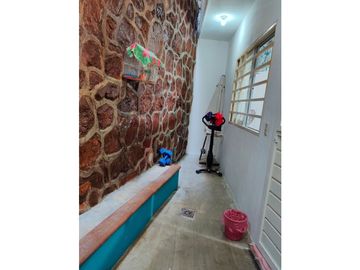 HERMOSA CASA EN COL. LOS TRABAJADORES