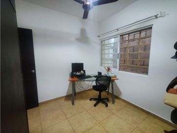 HERMOSA CASA EN COL. LOS TRABAJADORES