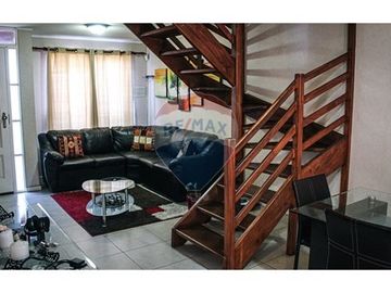 Hermosa Casa en Flores de Pucará!