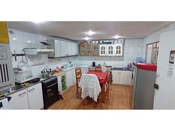 Tu Hogar Ideal con Jardín en San Bernardo