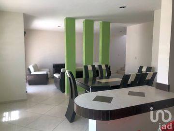 VENTA DE CASA EN FRACC. COLINAS DEL SALTITO