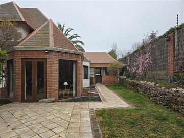 Casa en Venta en Escultora Rebeca Matte