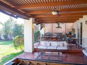 Casa en Venta en Condominio Las Flores