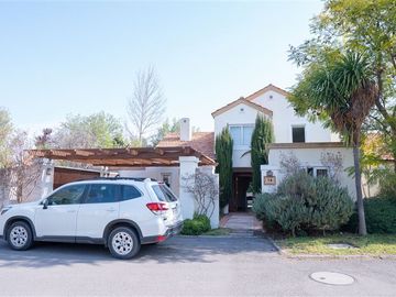 Casa en Venta en Condominio Las Flores