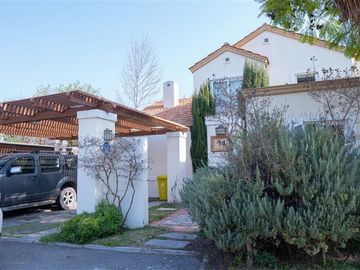 Casa en Venta en Condominio Las Flores