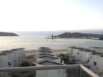 Espectacular vista de departamento amoblado