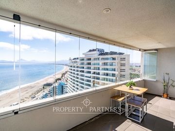 Departamento con una espectacular vista a la Bahía desde el piso 25