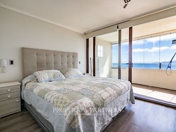 Departamento con una espectacular vista a la Bahía desde el piso 25