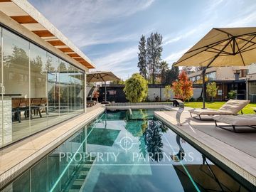 Preciosa casa mediterránea a la venta en La Reina