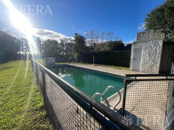 Venta casa quinta 3 ambientes con piscina en El Pato