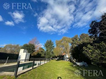 Venta casa quinta 3 ambientes con piscina en El Pato