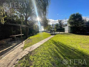 Venta casa quinta 3 ambientes con piscina en El Pato