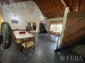 Venta casa quinta 3 ambientes con piscina en El Pato