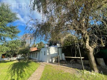 Venta casa quinta 3 ambientes con piscina en El Pato