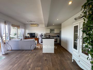 Departamento de 3 ambientes en Venta, con vista al lago central y pileta y amenities. ESCRITURADO.