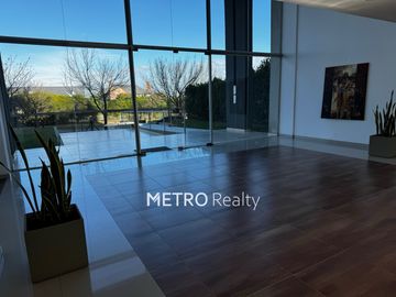 Departamento de 3 ambientes en Venta, con vista al lago central y pileta y amenities. ESCRITURADO.