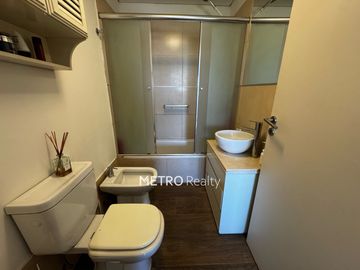 Departamento de 3 ambientes en Venta, con vista al lago central y pileta y amenities. ESCRITURADO.