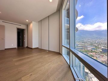 Departamento en Venta en La Nube/Arboleda