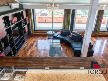 Venta de Dos Lofts Conjuntos en Dock 8 Puerto Madero – 303 m² totales, 91m2 de terraza – Cocheras