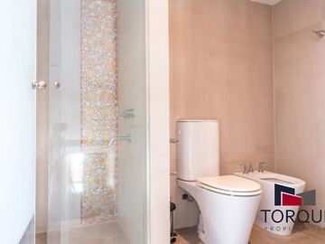 Venta de Dos Lofts Conjuntos en Dock 8 Puerto Madero – 303 m² totales, 91m2 de terraza – Cocheras