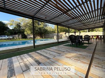 Casa quinta en venta en Lujan