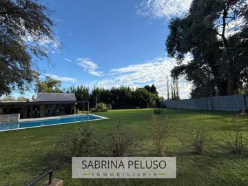 Casa quinta en venta en Lujan