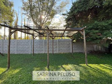Casa quinta en venta en Lujan