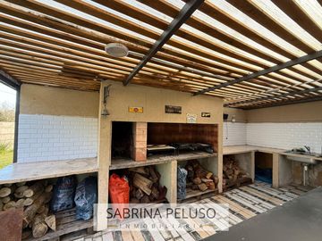 Casa quinta en venta en Lujan